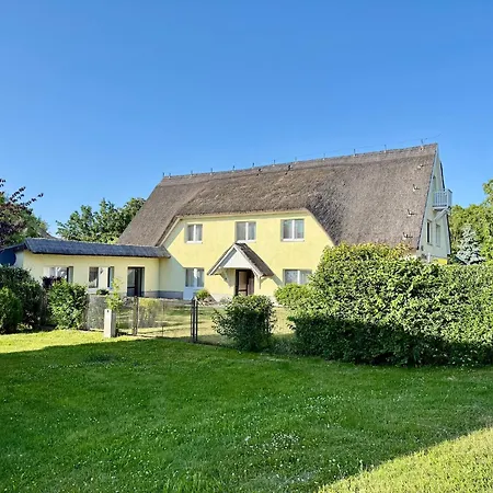 Apartment Uns Wiek Hus 2 *